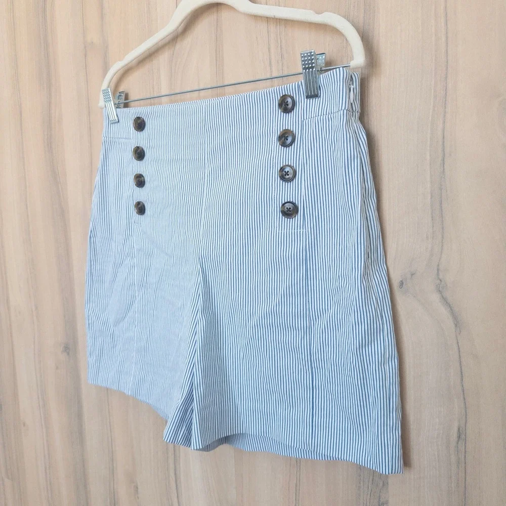 Ann Taylor Womens Striped Sailor Shorts 8 Blue High Rise‎ Button Front Nautical